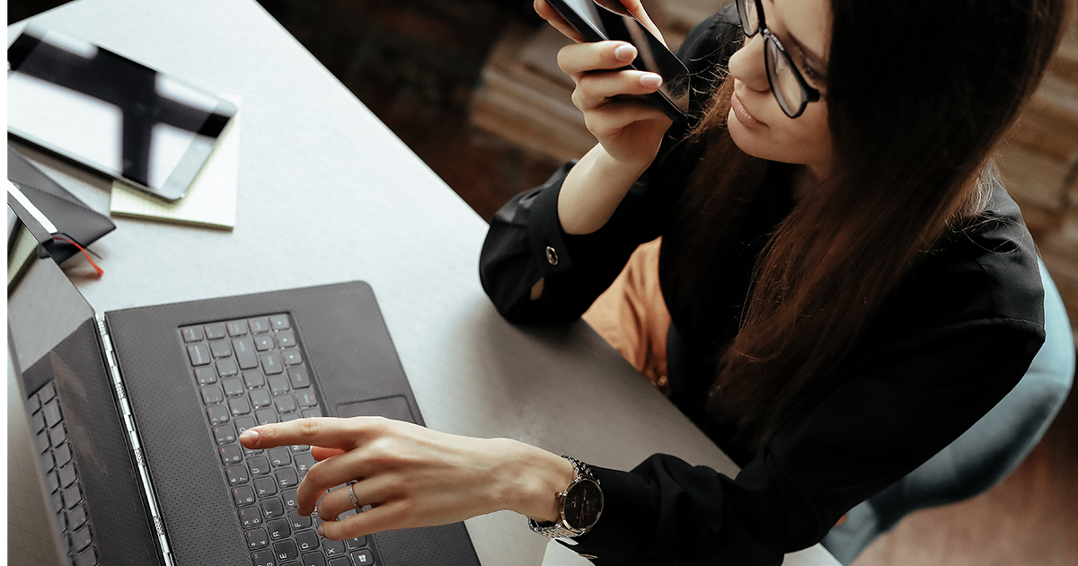 women working from home