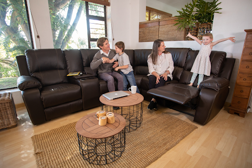 There's plenty of room for the whole family on a 6-seater corner couch