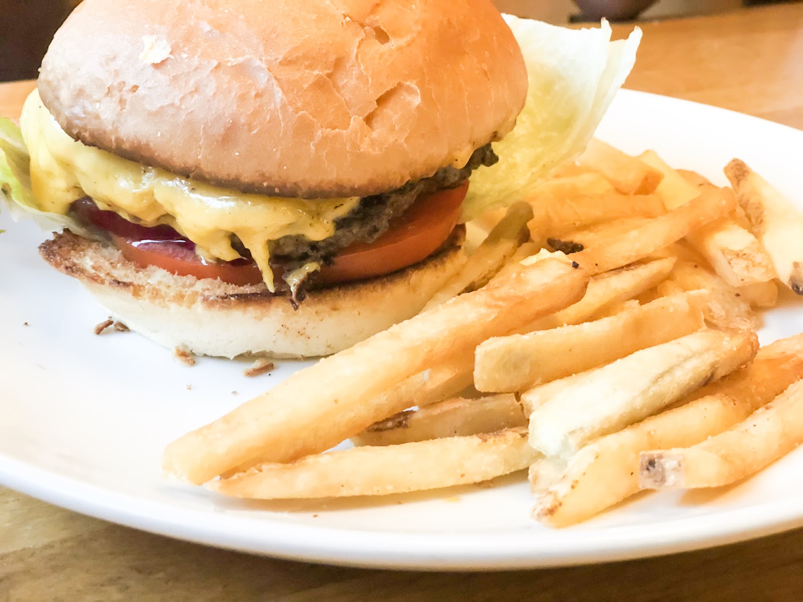 burger and fries applebee's 