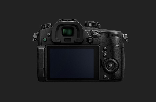 Особенности PANASONIC DC-GH5 Body