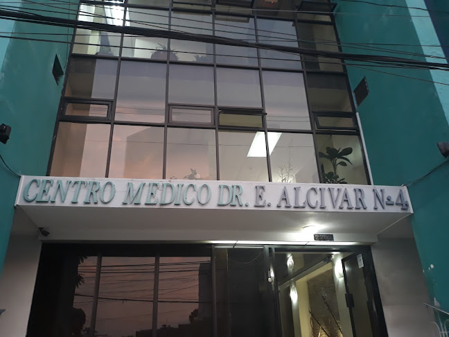 Opiniones de Isaac Insuasti en Guayaquil - Dentista