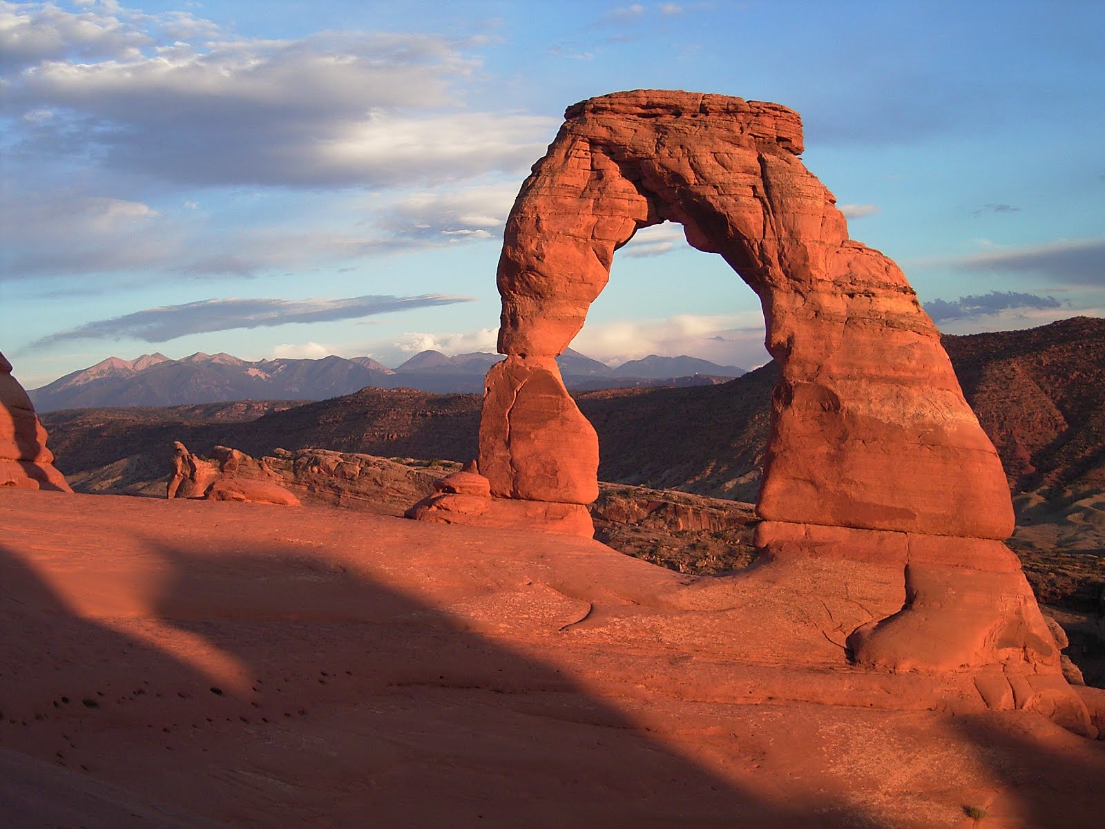 Delicate_arch_sunset.jpg