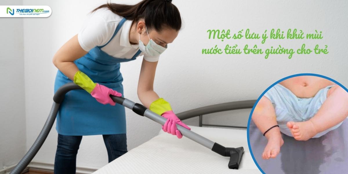 Bật mí các cách khử mùi nước tiểu trên giường khi có con trẻ ở nhà