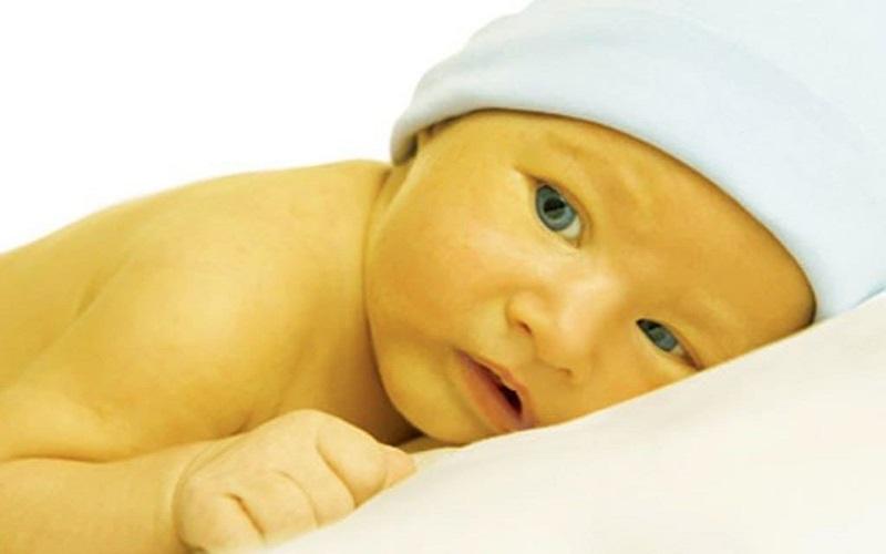 Các biến chứng khi trẻ sơ sinh bị vàng da và cách điều trị | Medlatec