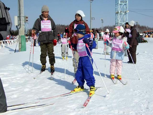 初めての人でも、歩くスキーが楽しめる！「バーサーロペットジャパン」