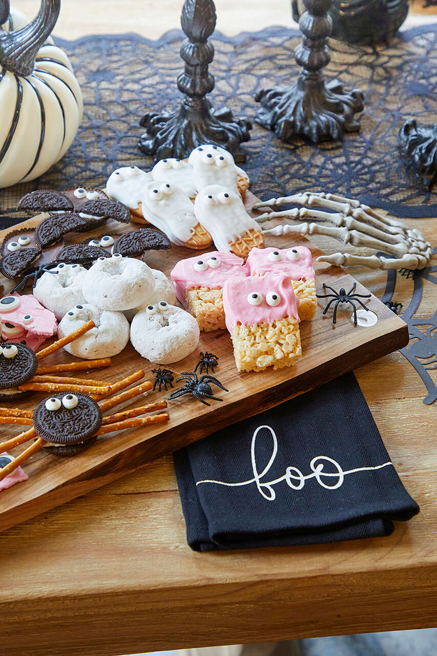 2023 Halloween Trend Alert Pink Halloween Decorations Decorator's