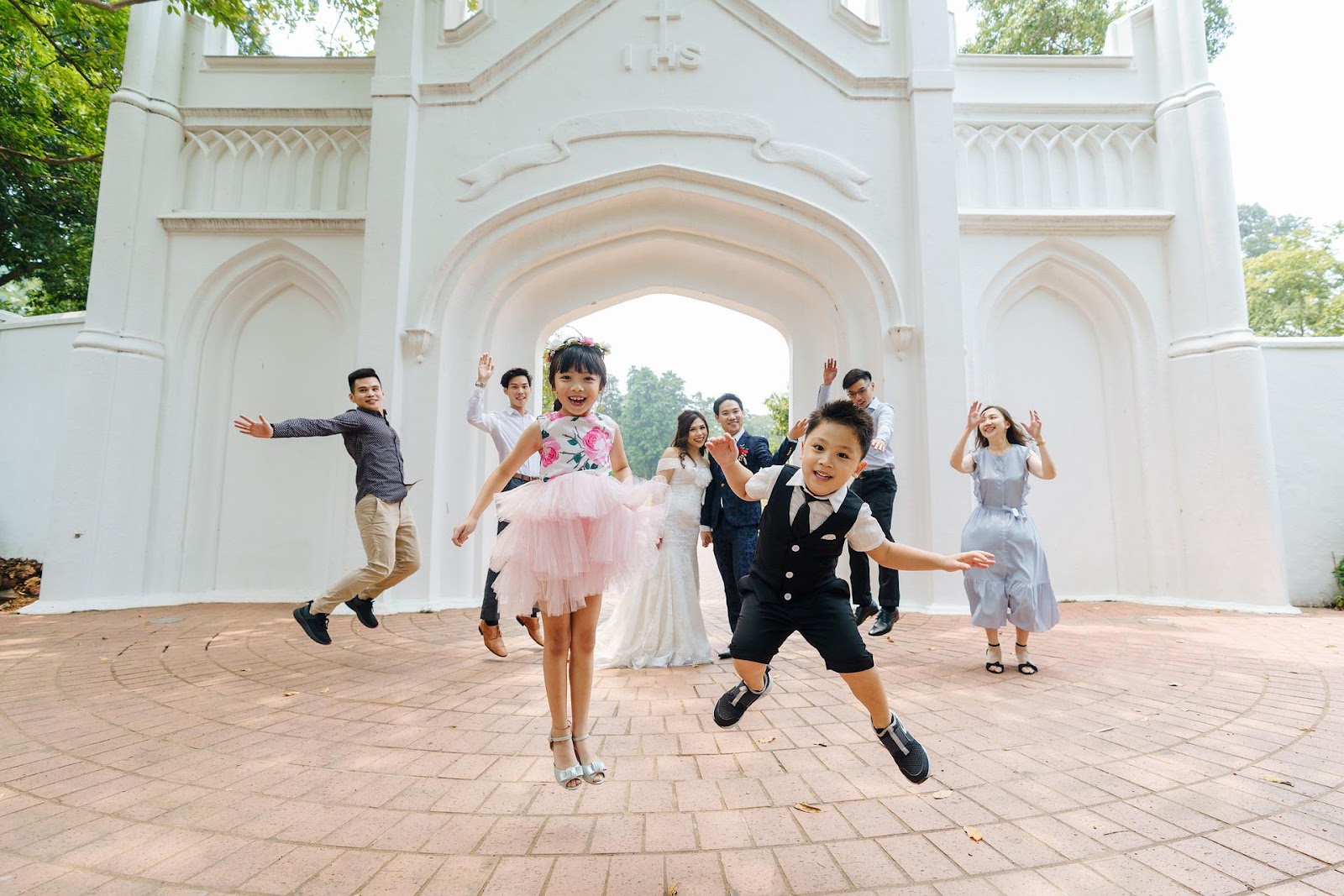 kids at wedding