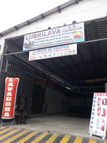 Opiniones de Lubrilava La Familia en Guayaquil - Servicio de lavado de coches