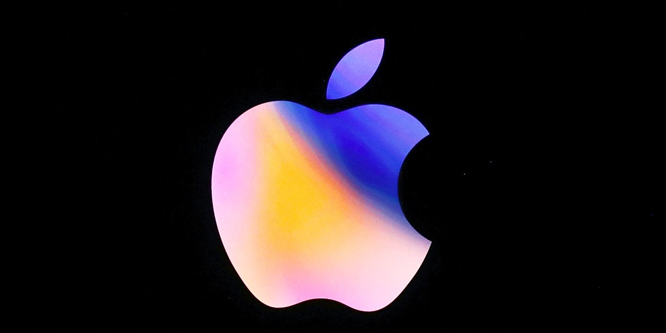 Аirpods pro и iPhone 11 от Apple – то, что стоит купить себе на Новый Год!