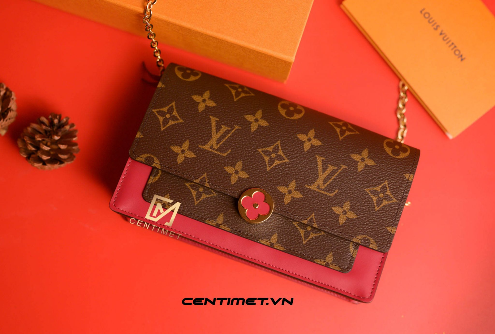 AUTHENTIC Louis Vuitton Flore Chain Wallet Clutch, Rose Ballerine