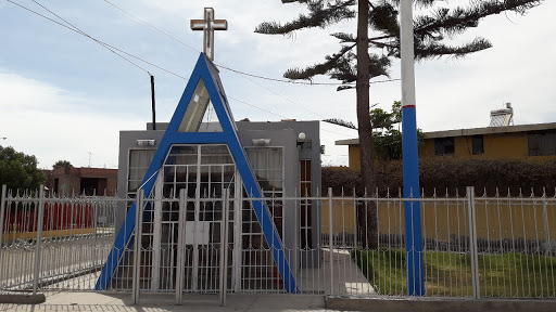 Opiniones de Gruta "Virgen de Chapi" Bellapampa en Arequipa - Iglesia