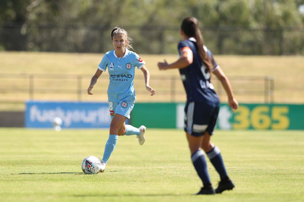 Davidson returns for two more seasons at City