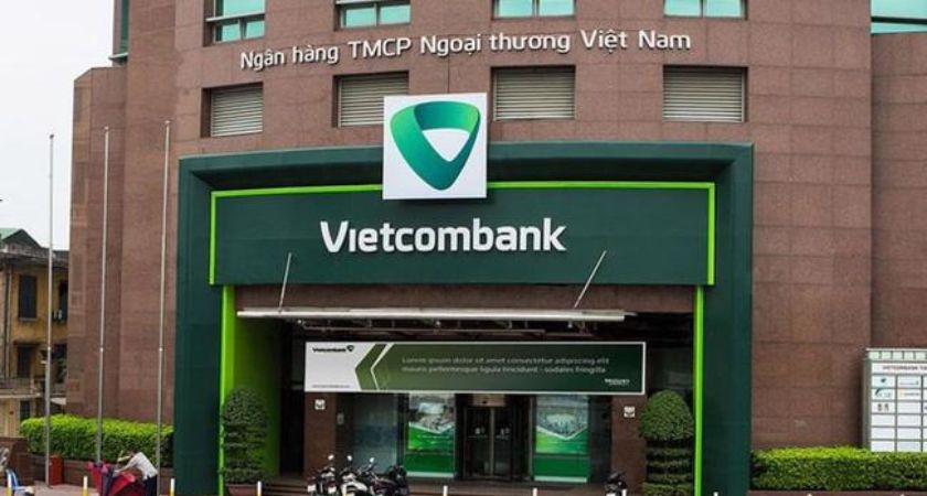 Liên hệ trực tiếp Vietcombank khi cần trợ giúp vay tiêu dùng