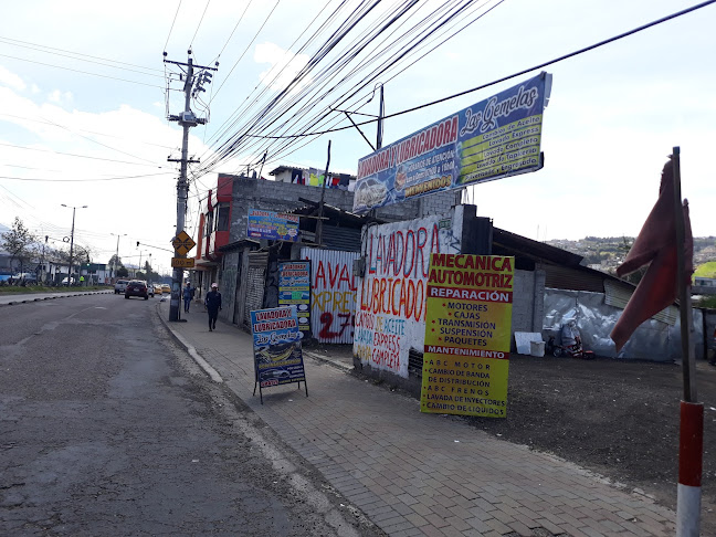 Opiniones de Lavadora y Lubricadora Las Gemelas en Quito - Lavandería