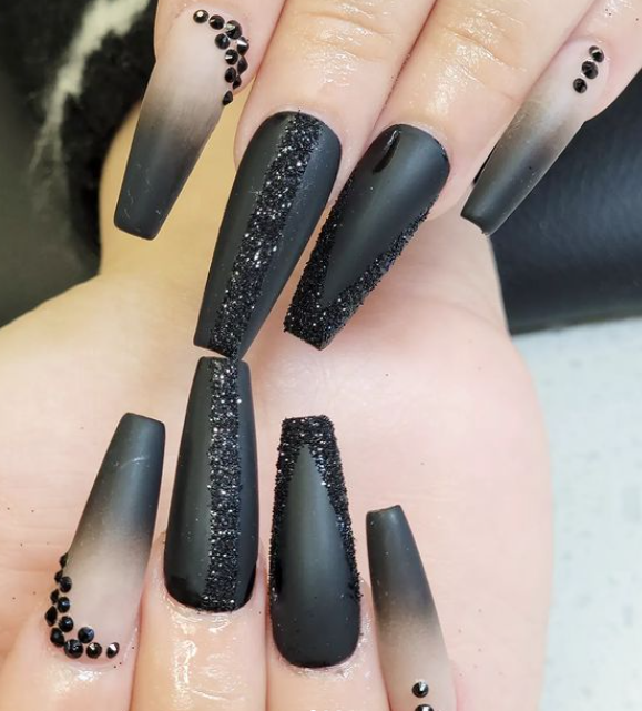 Black Beauty ombre coffin nail designs