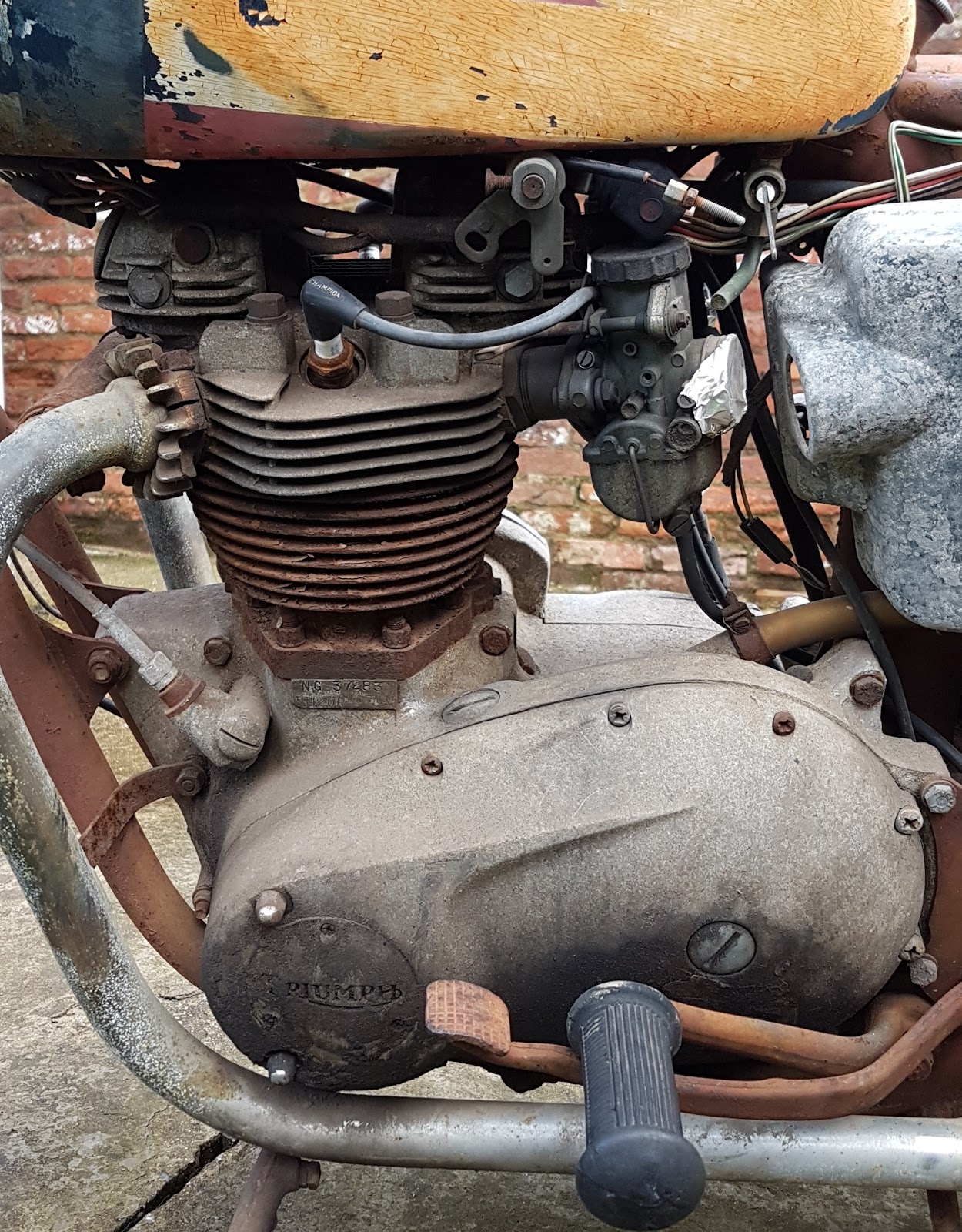 Triumph Bonneville Engine Rebuild subject.