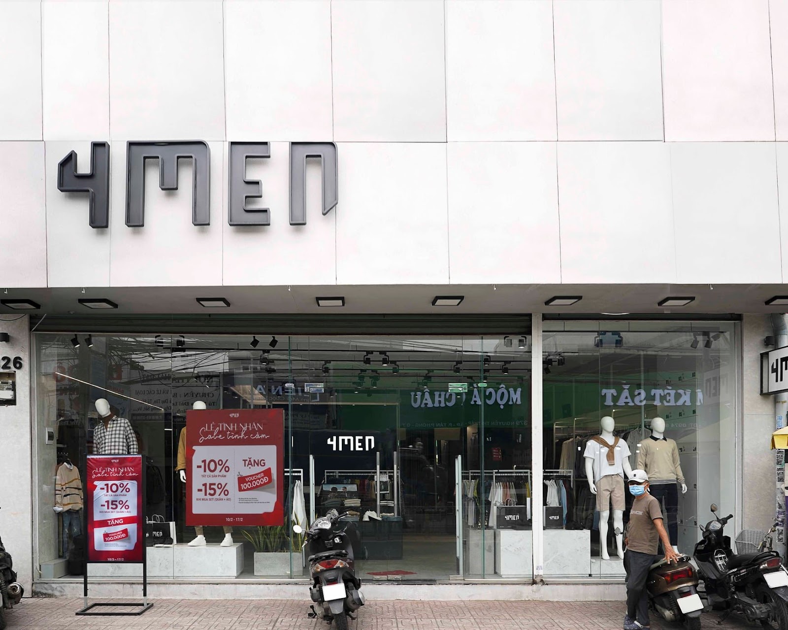 Một trong những cửa hàng 4Men shop, nơi bán những mẫu áo jacket nam cực chất