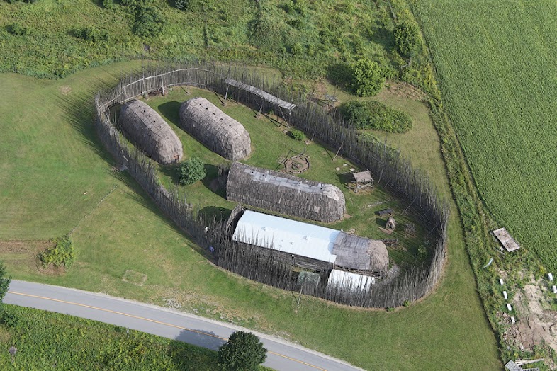 Droulers-Tsiionhiakwatha Archaeological Site | Photo: Aircam Quebec