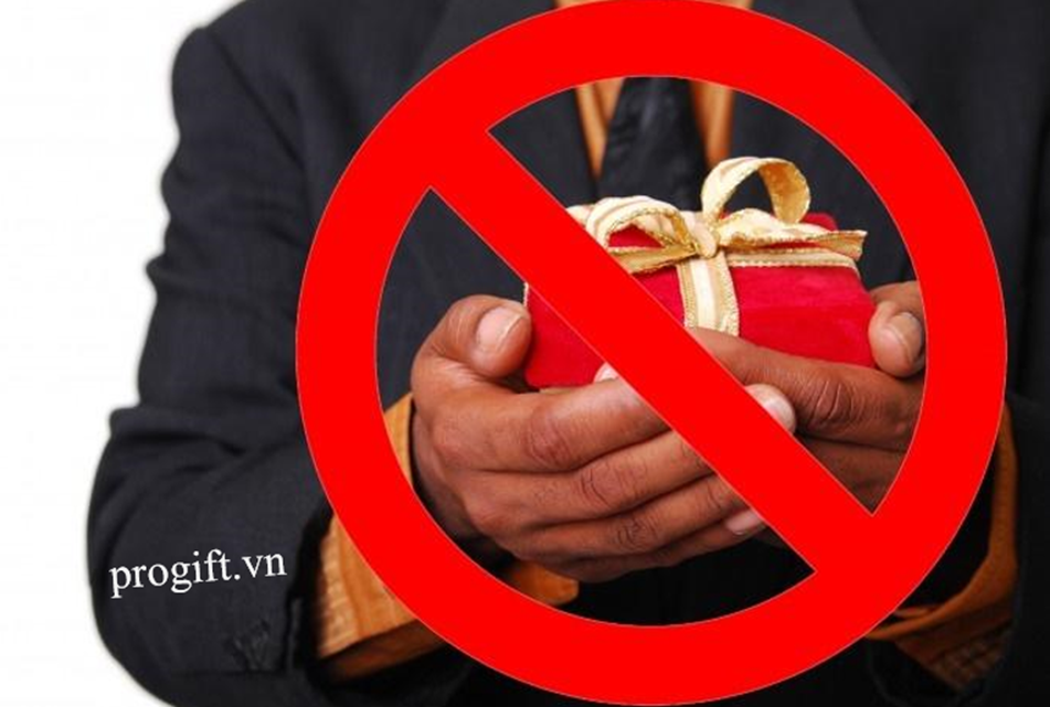 Những món quà nên tránh khi tặng người Nhật