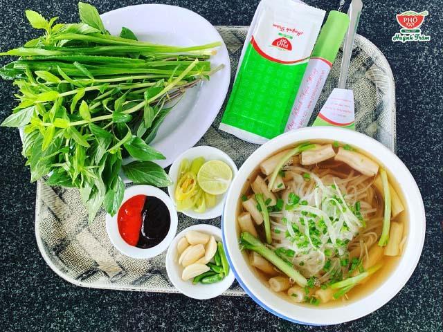 Thế giới ẩm thực: 3 Điều Đặc Biệt Ở Quán Phở Huỳnh Trâm-Phở Bò Sài Gòn ST0nHyaZzLpvldf2XGWW84EEYf-N0xc22sSfGPAluIvdJNl8YrOohoynkEoIU7nGlvu88MMI1QDTfdUNKok0jxULg9LkaSbuhjar8xh9SCV7FHZKIY5jDiILteWPbAOjkaebhAg