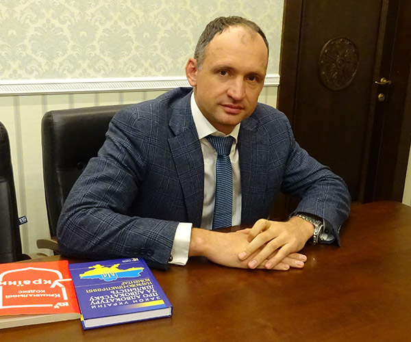 Как НАБУ заставило Микитася сдать коррупционеров и теперь ОП защищает Татарова 01 qztiqttiqzuirxvls