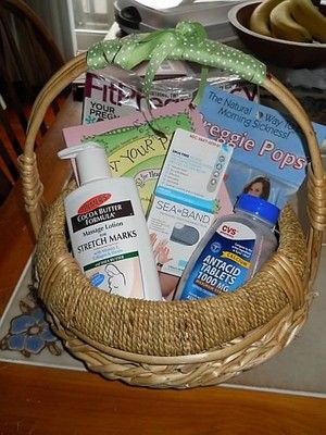 pregnancy gift basked idea for christmas