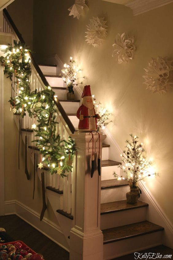 25 Beautiful DIY Christmas Decor Ideas 