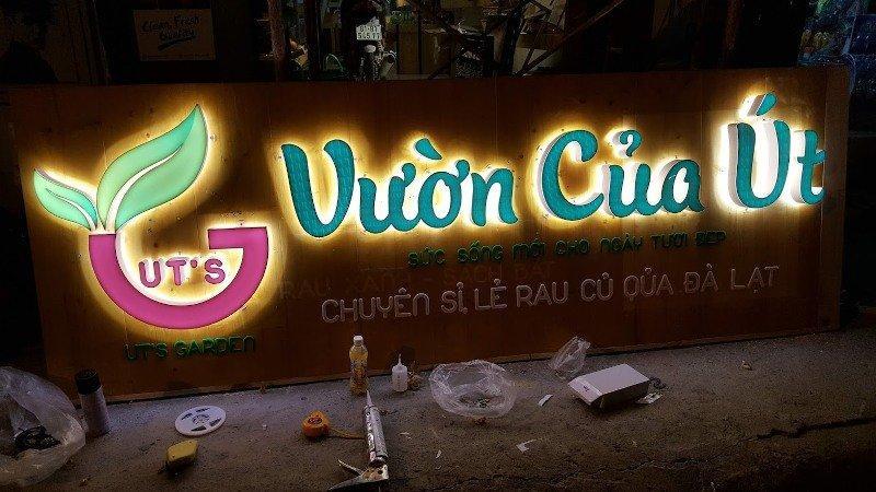 Làm bảng hiệu hộp đèn tại tp hcm, làm bảng hiệu quảng cáo 