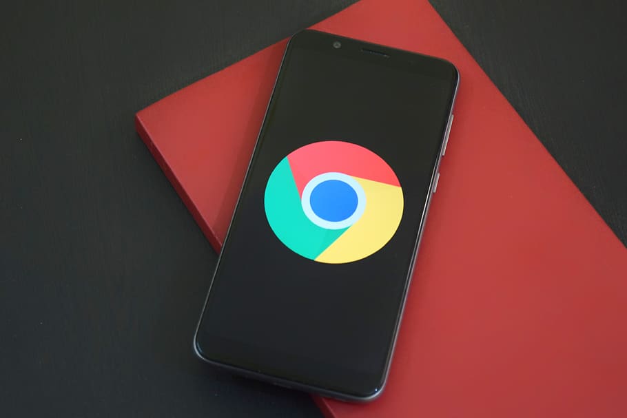 This image shows the Chrome mobile. This image also shows the New Chrome Features For Android.