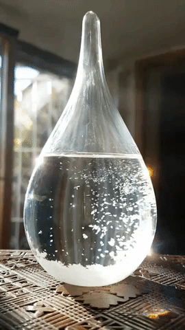 Weather Predicting Storm Glass