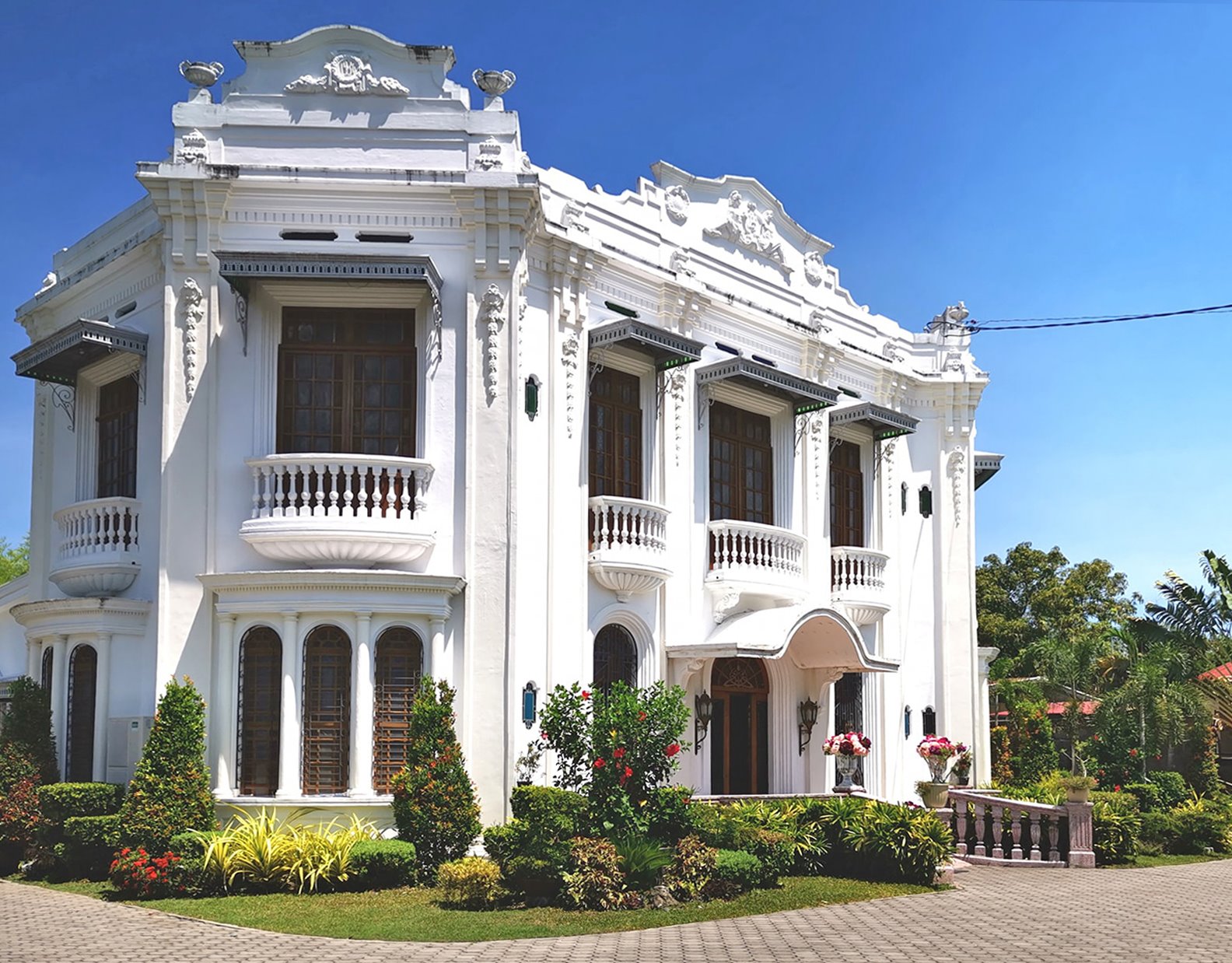 The Guagua Mansion prenup locations in pampanga