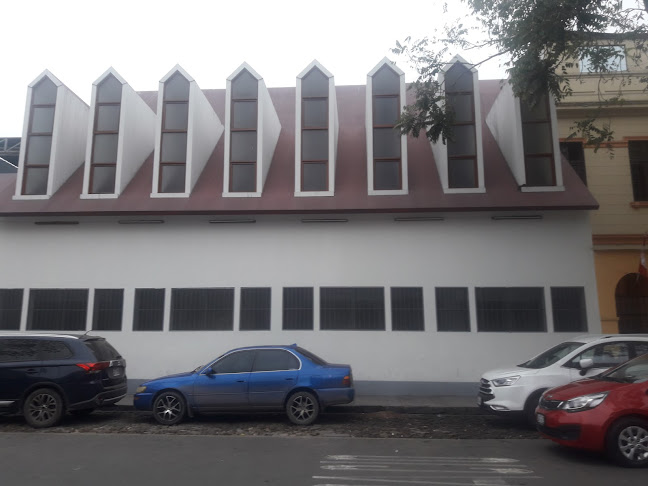 Opiniones de Estacionamiento público UTP en Lima - Aparcamiento