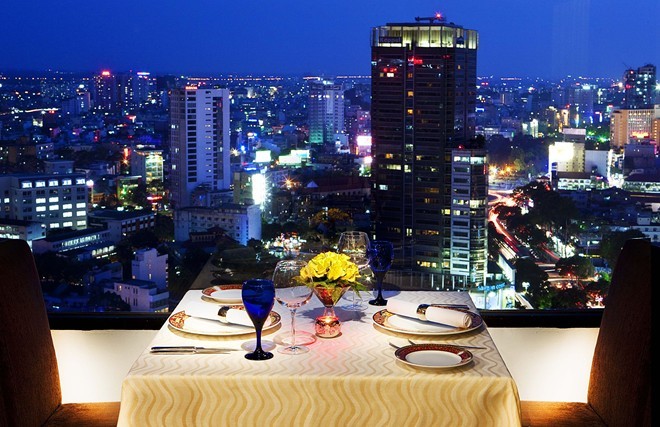 đón năm mới 2015 với bar sheraton