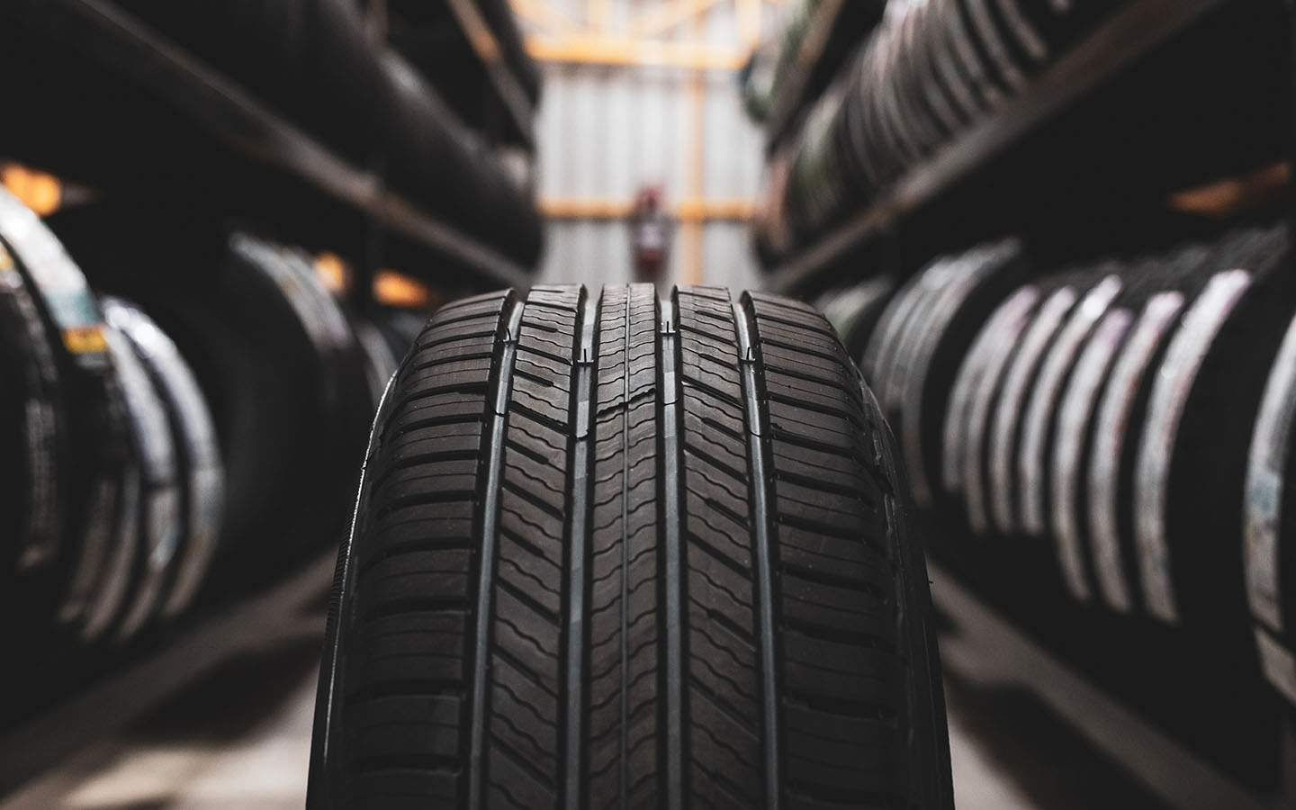 choose vehicle-specific tyres to enhance driving safety