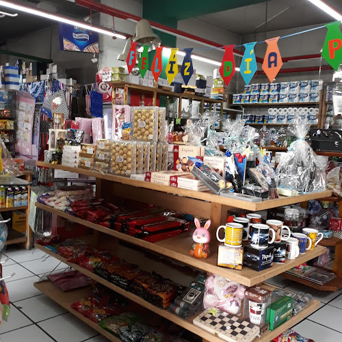 Opiniones de El Galeon Delicatessen en Quito - Supermercado