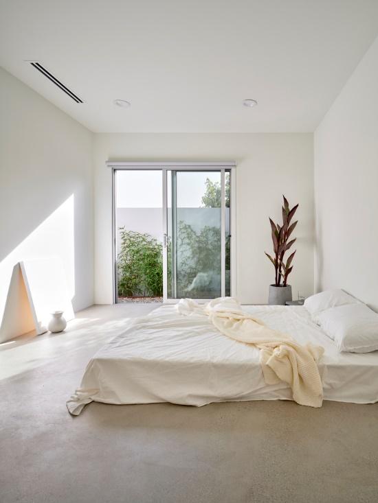 Small modern minimalist house