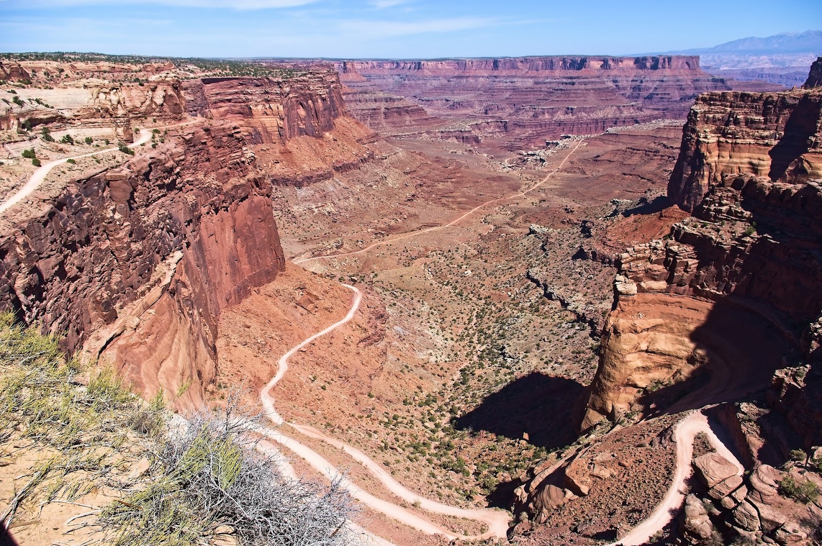 White rim road is an off-roading trail that spans 160 kilometers in Canyonlands National Park, Utah. It is one of the most scenic drives in the world.
