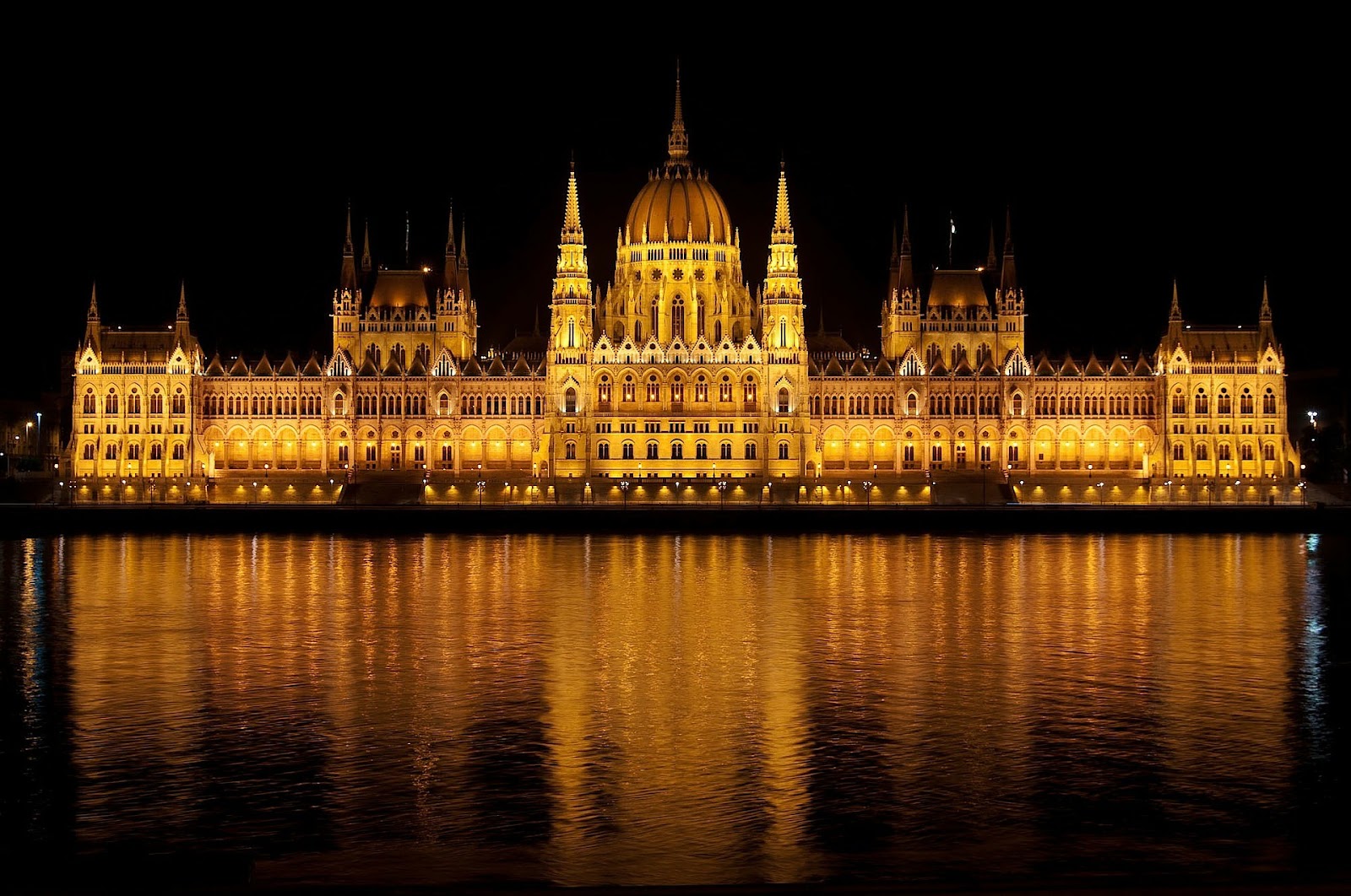 Budapeszt - punkt widokowy na Parlament