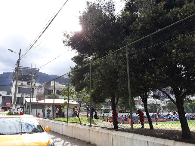 Escuela de Fútbol Seven Soccer - Quito
