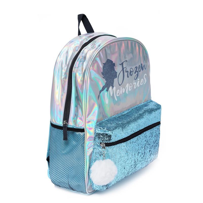 A picture containing accessory, bag

Description automatically generated