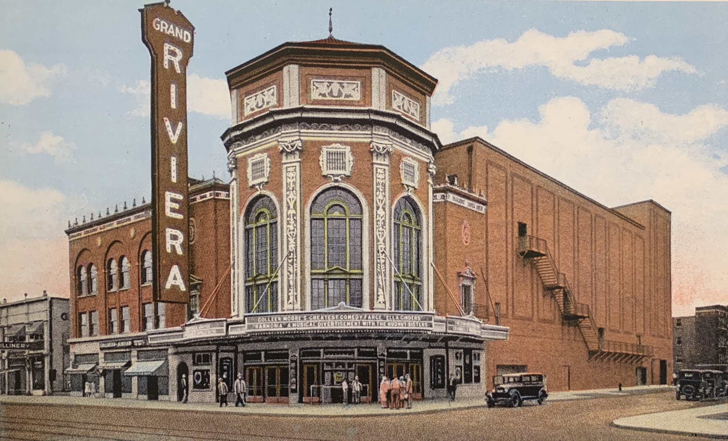 Built in 1925, Grand Riviera Theater cost over $1 million and seated over 3000. It had state-of-the-art electric lighting and “atmospheric” special effects. Closed in mid-1970s and remained vacant until demolished in 1996.