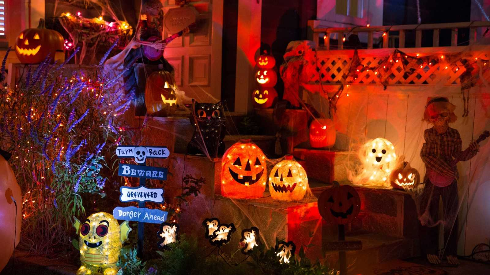 Casa adornada de Halloween