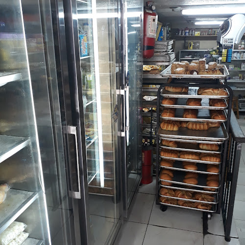Opiniones de Panaderia El Horno en Quito - Panadería