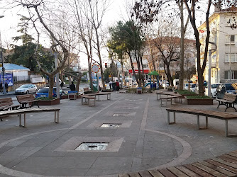 Cahit Zarifoğlu Parkı