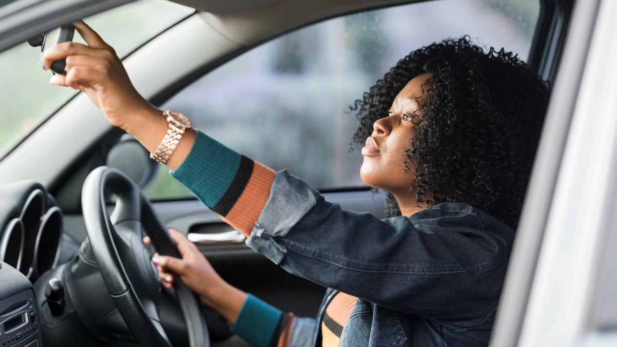 Image of someone driving safely on a spring break road trip.