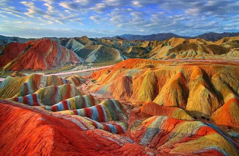 Colored rocks, China