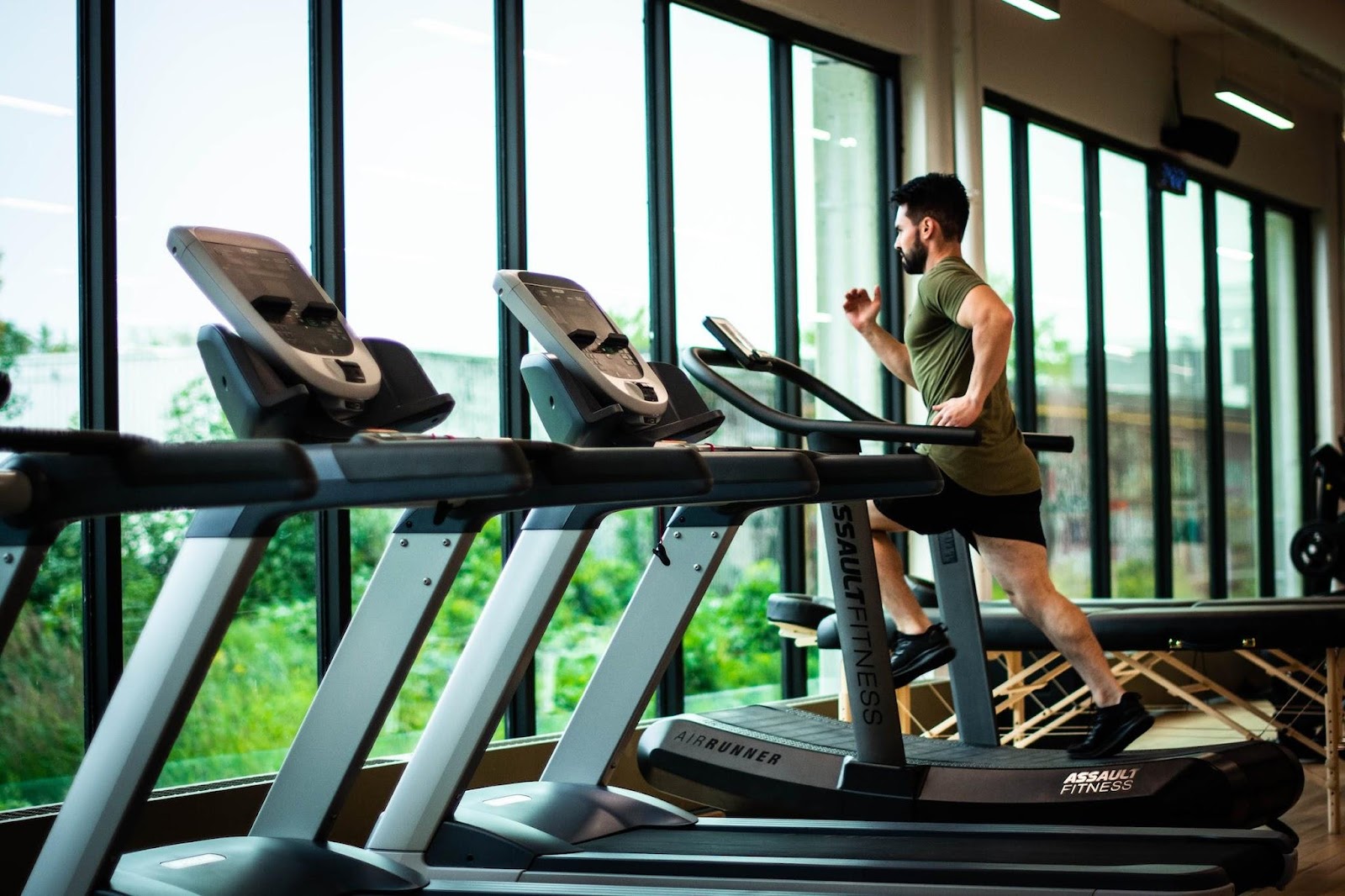 man running on a treadmill in gym, fitness, sprinting, cardio, exercise, racing