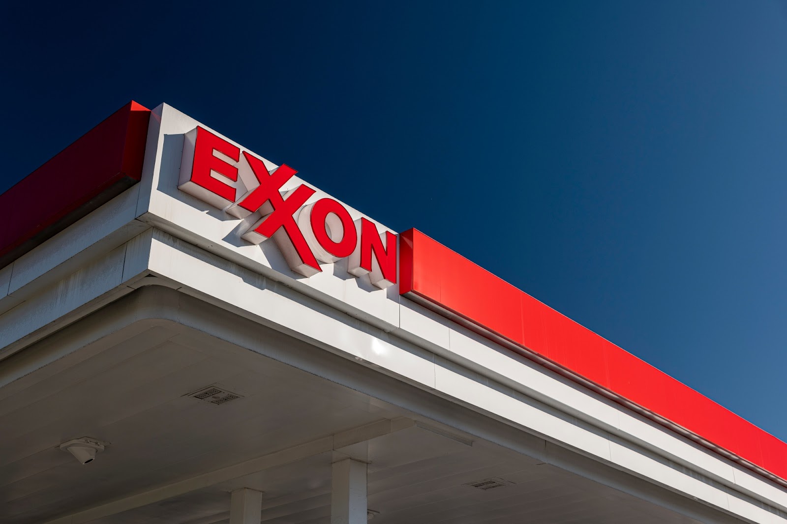 Haftanın Manşetleri: Apple, ExxonMobil Lityum Girişimi, Elektrikli Araç Satışları