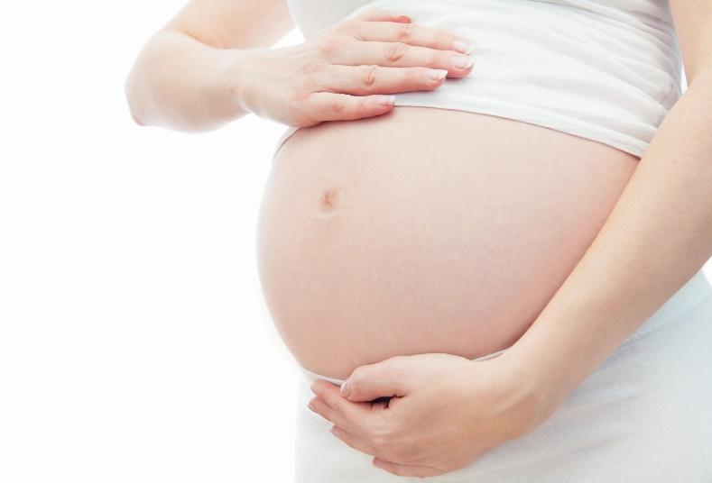 Thực phẩm phụ nữ mang thai nên tránh trong 3 tháng đầu