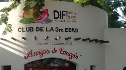 Club de la Tercera Edad - Av. Revolución s/n, Sayulita, 63734 Bahía de  Banderas, Nay.